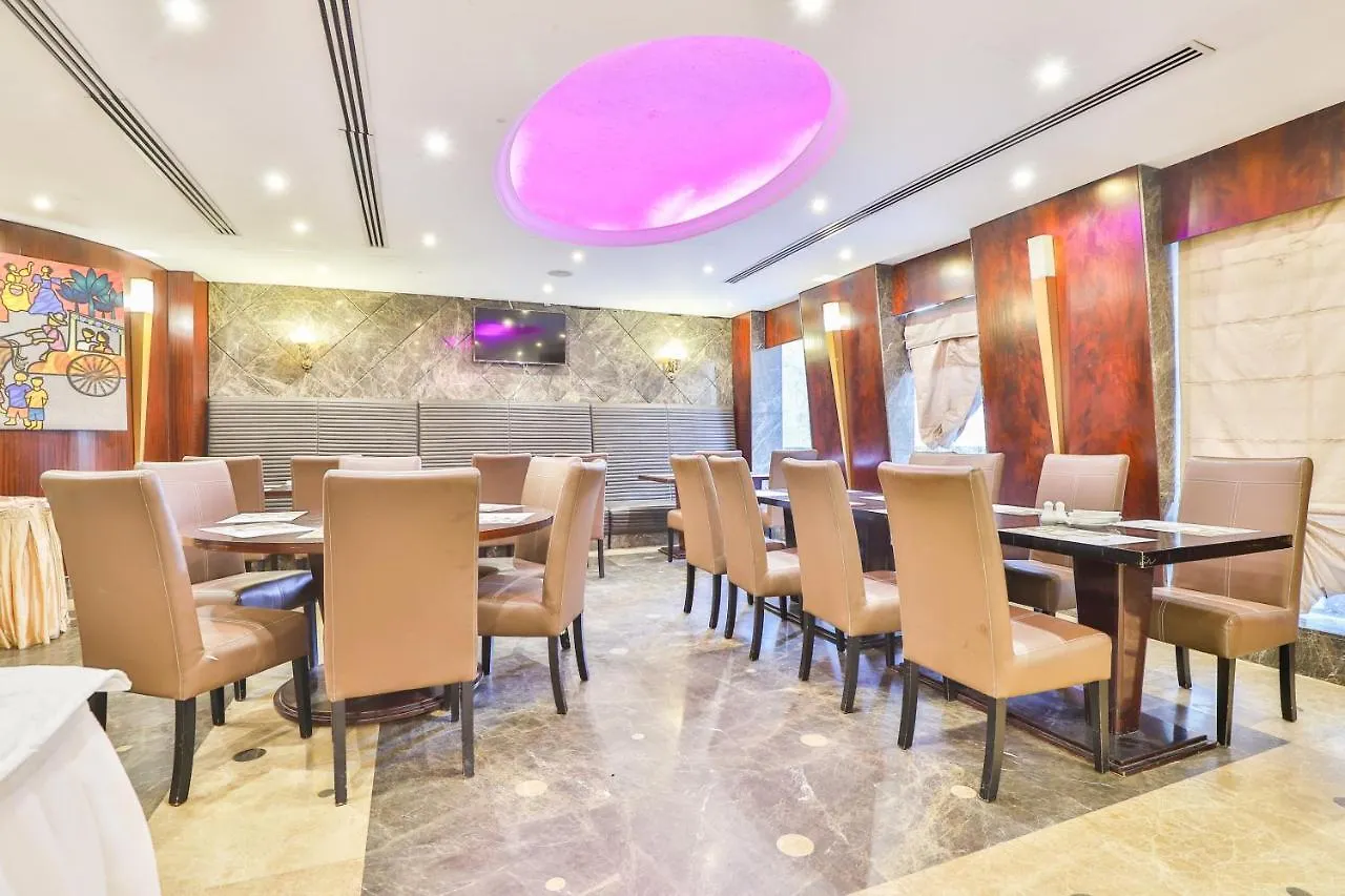Landmark Summit Hotel Dubai 4*,